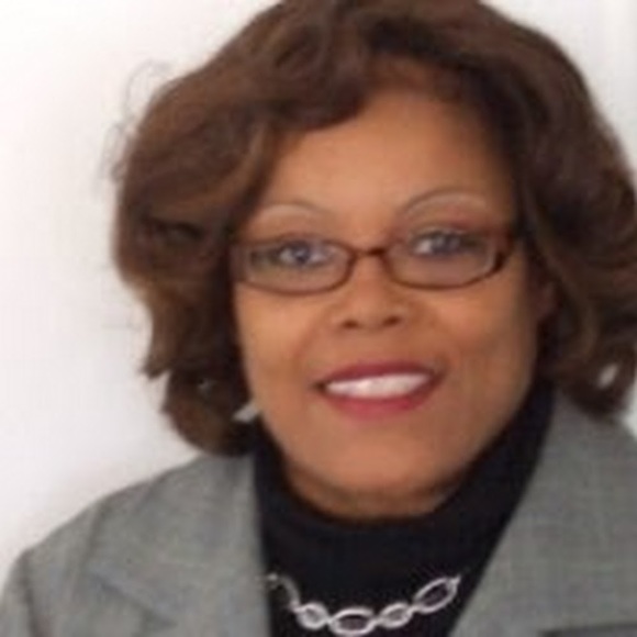 Meet your Posher, Bridget - Picture 1 of 1